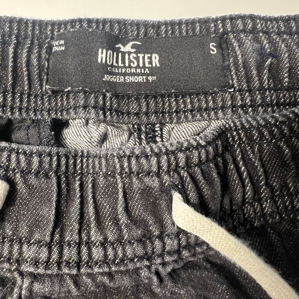 Hollister S pull-on Men's Black/Gray Casual Shorts slit pockets - Picture 3 of 9